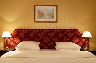 Фото Отель Бутик Отель Каса Бояна София Двухместный номер Делюкс с 1 кроватью 8 Отель Бутик Отель Каса Бояна София Двухместный номер Делюкс с 1 кроватью-8