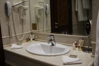 Фото Отель Бутик Отель Каса Бояна София Двухместный номер Делюкс с 1 кроватью 16 Отель Бутик Отель Каса Бояна София Двухместный номер Делюкс с 1 кроватью-16